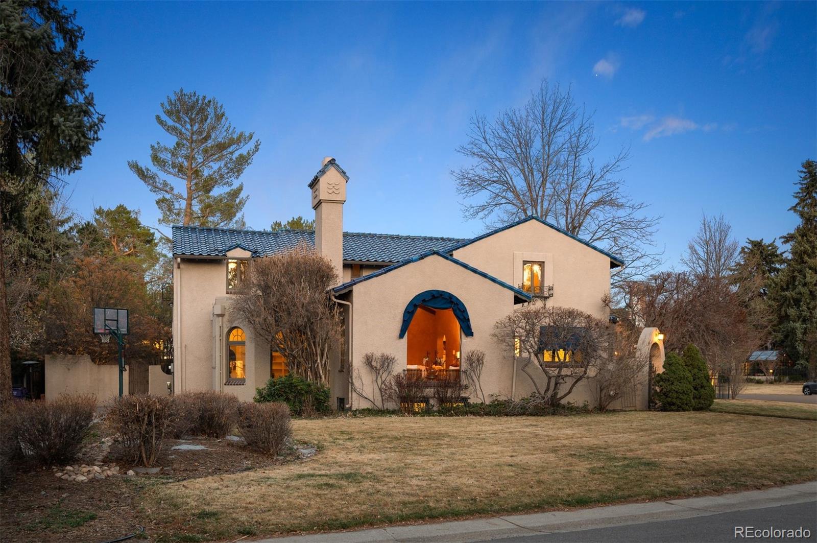 6 Ivy Lane