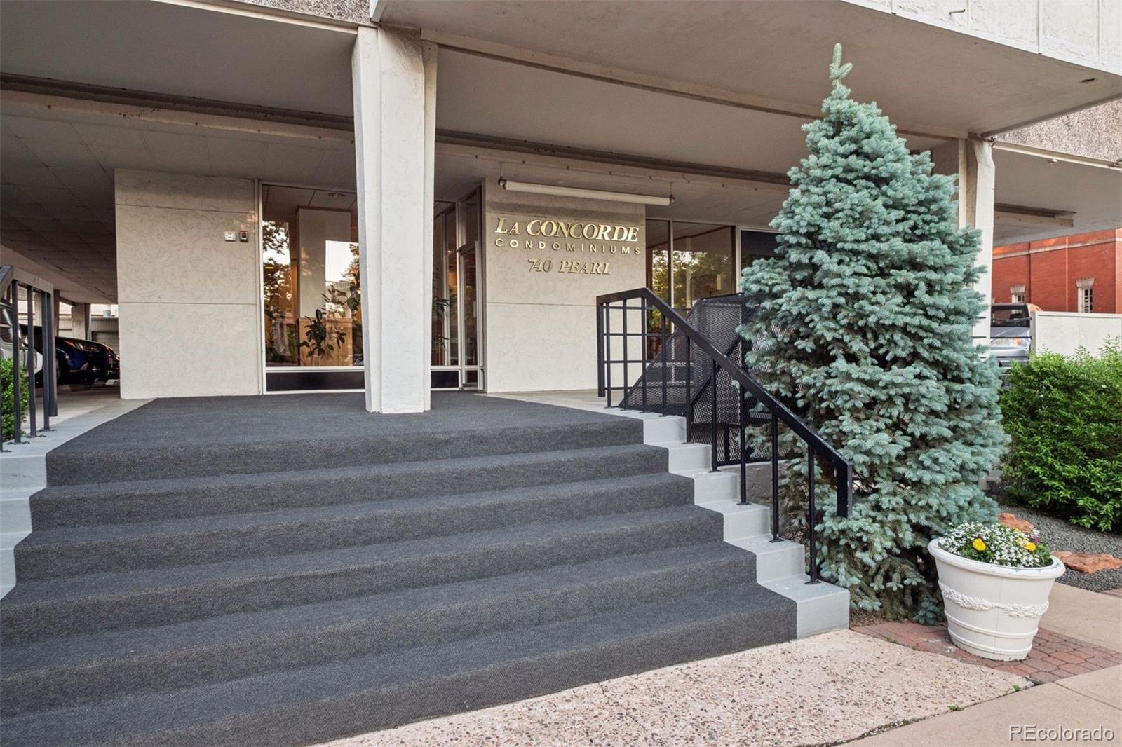 740 N Pearl Street Unit: 606