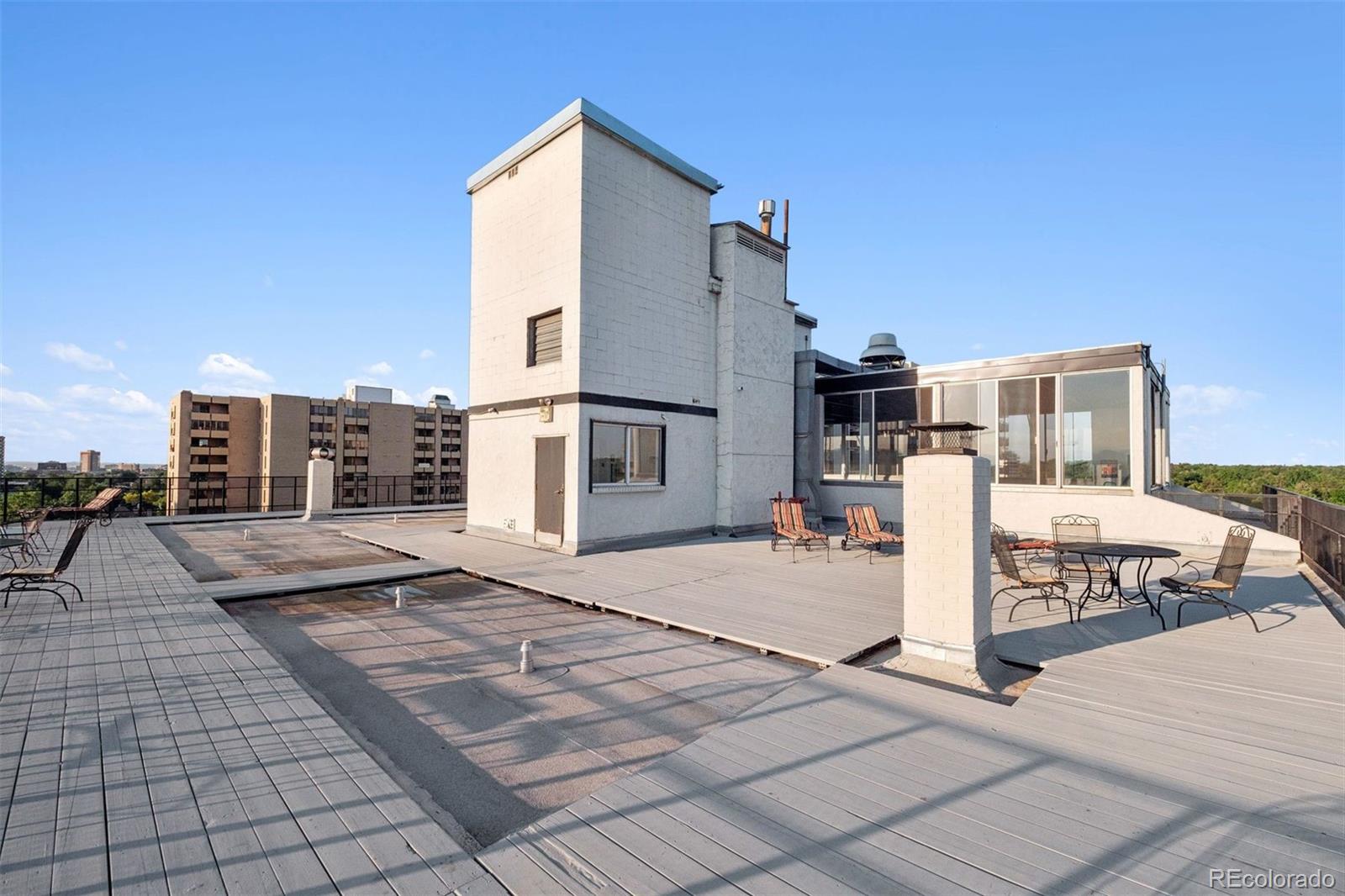 740 N Pearl Street Unit: 606