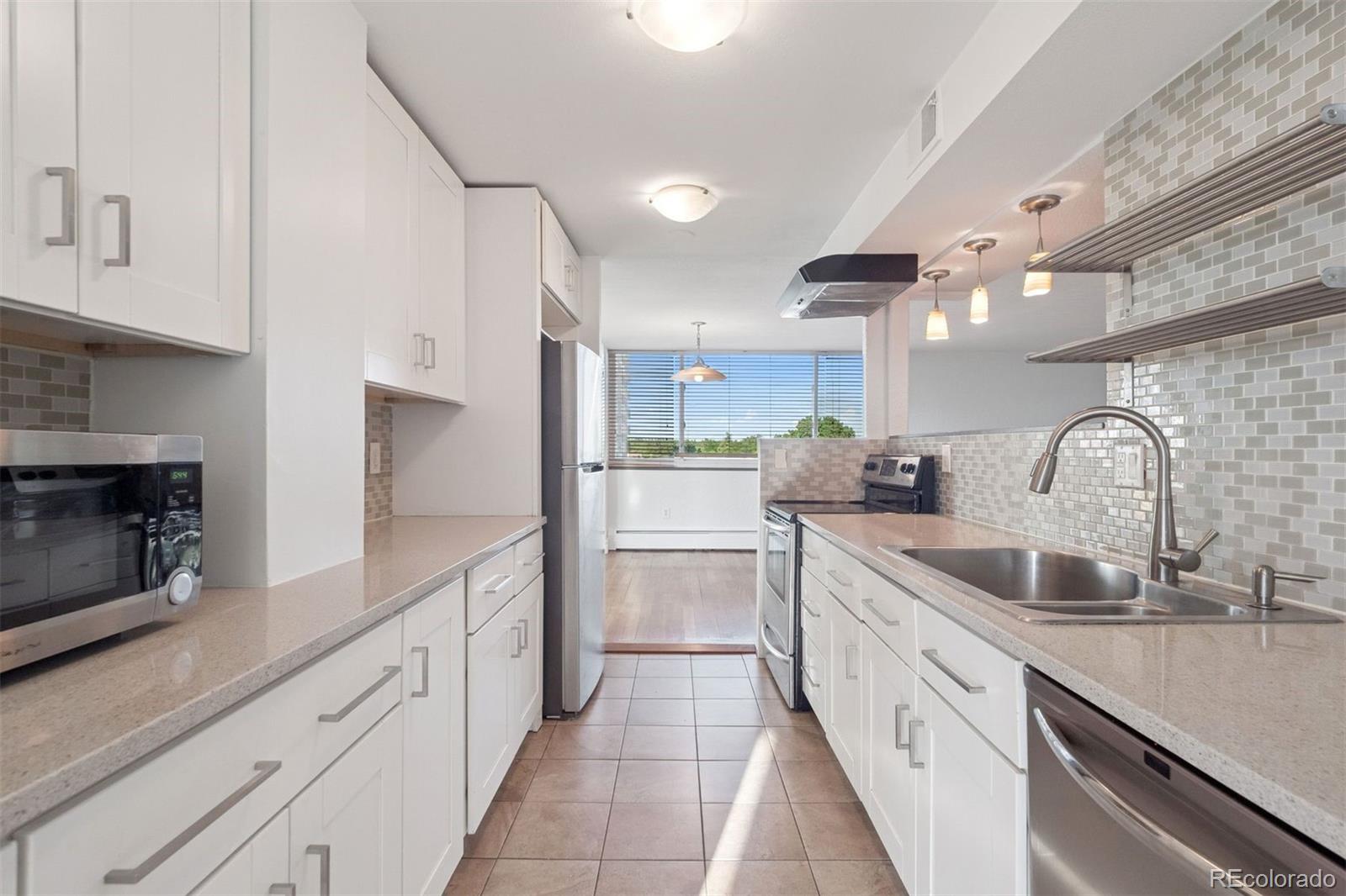 740 N Pearl Street Unit: 606