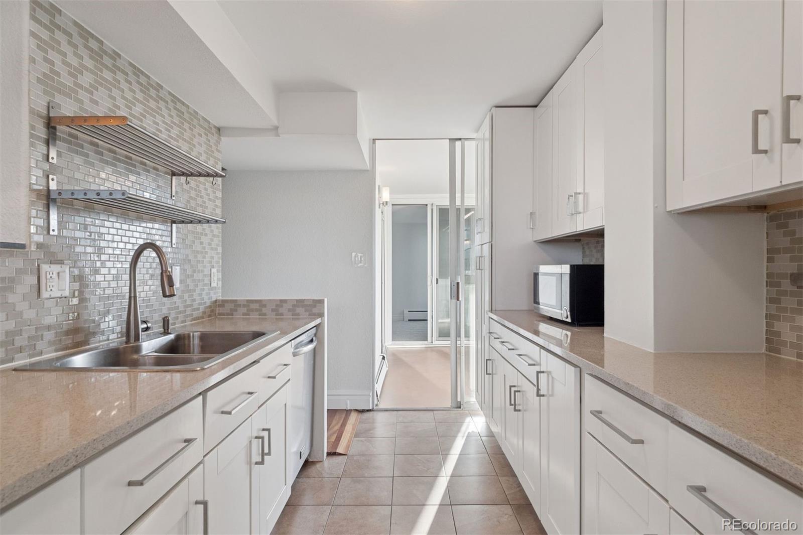 740 N Pearl Street Unit: 606