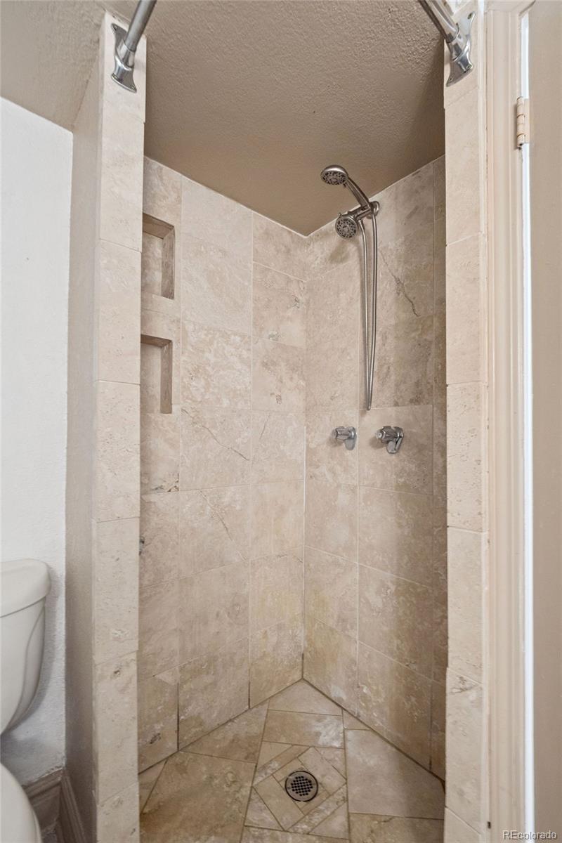 740 N Pearl Street Unit: 606