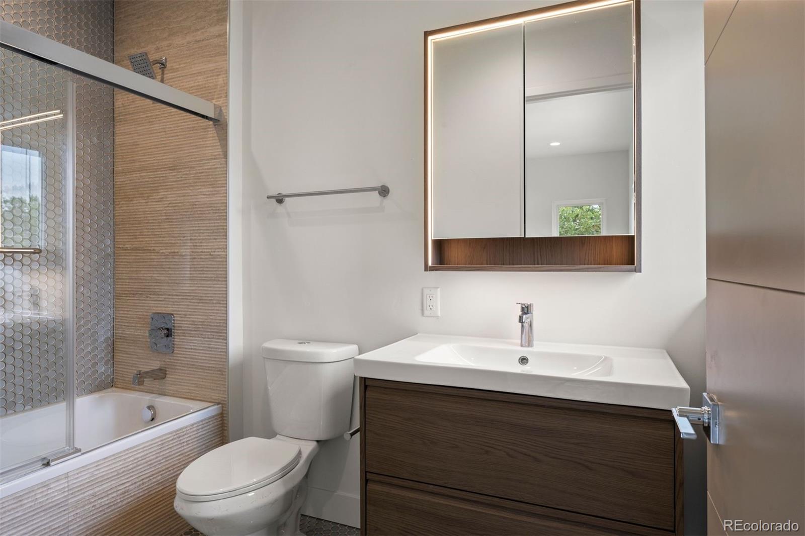 3153 W 26th Avenue Unit: L