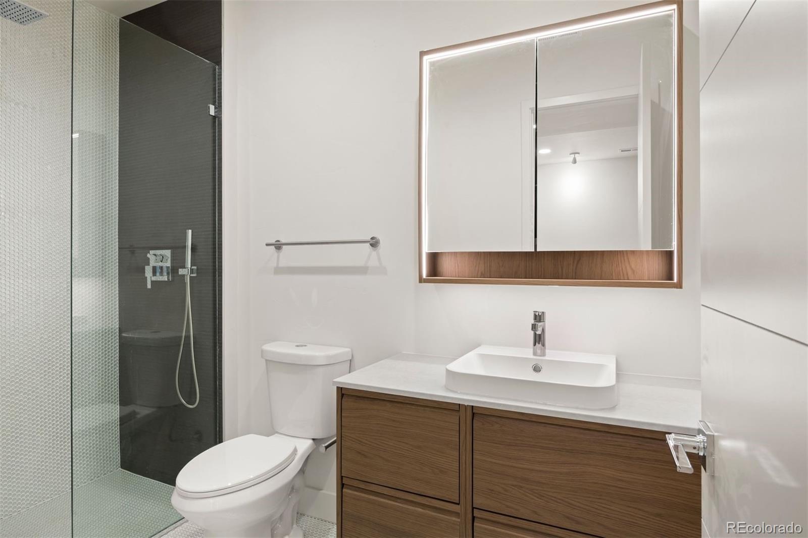 3153 W 26th Avenue Unit: L