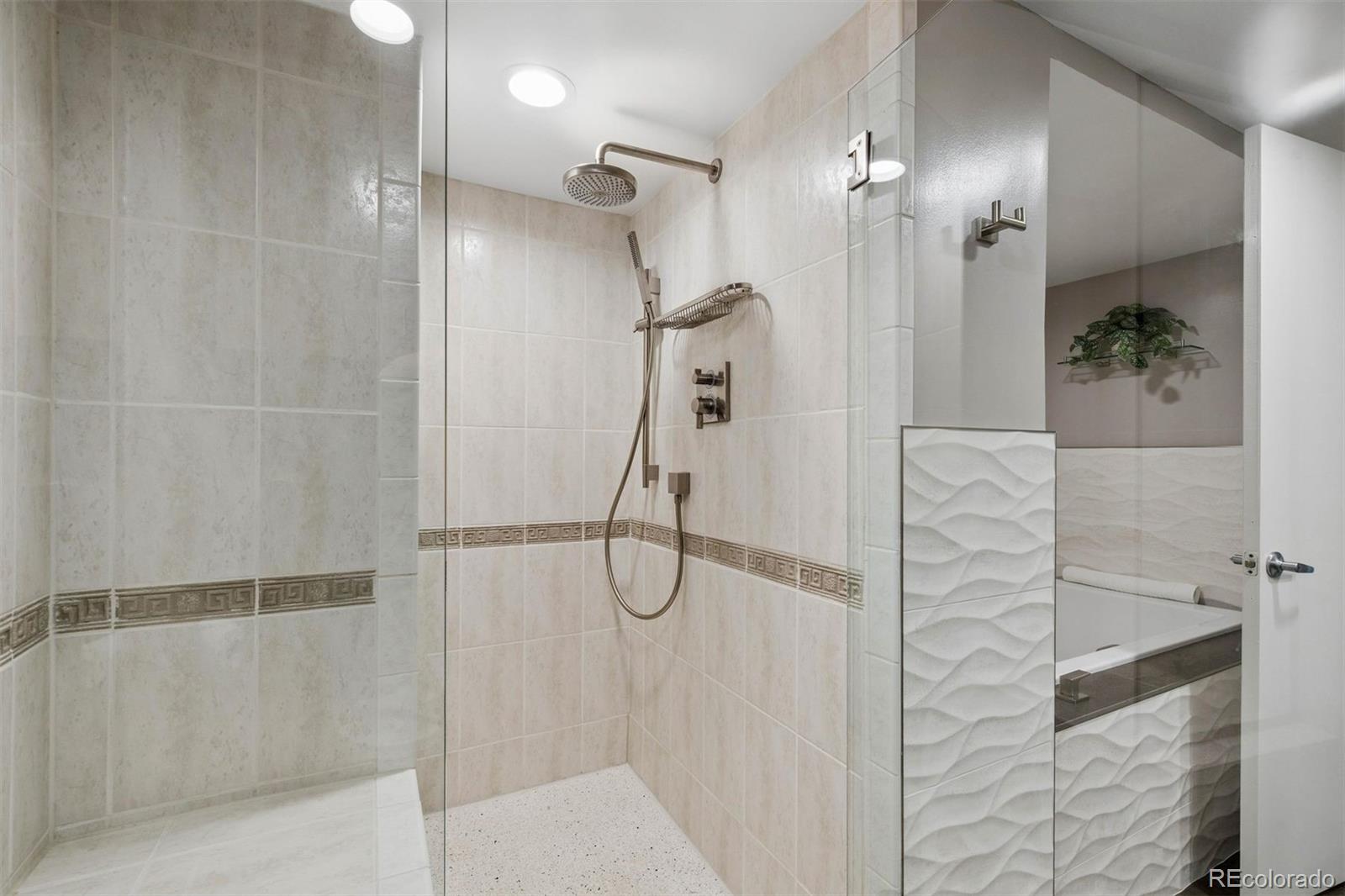 1777 Larimer Street Unit: 2210