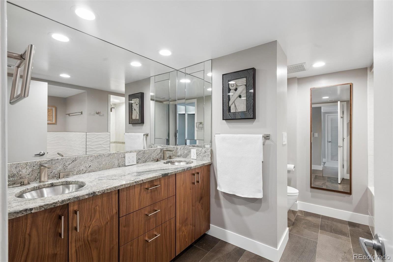 1777 Larimer Street Unit: 2210