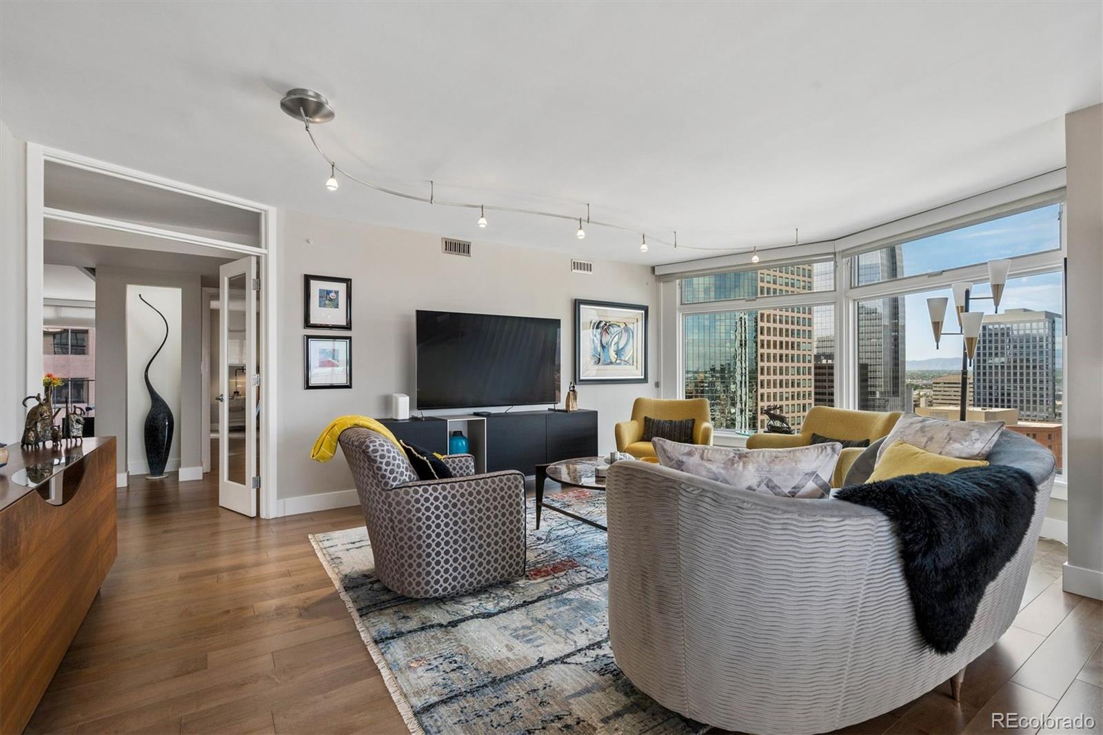 1777 Larimer Street Unit: 2210