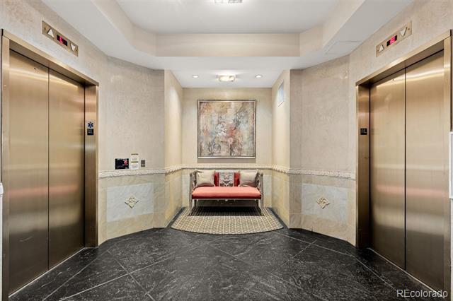 925 N Lincoln Street Unit: 4B