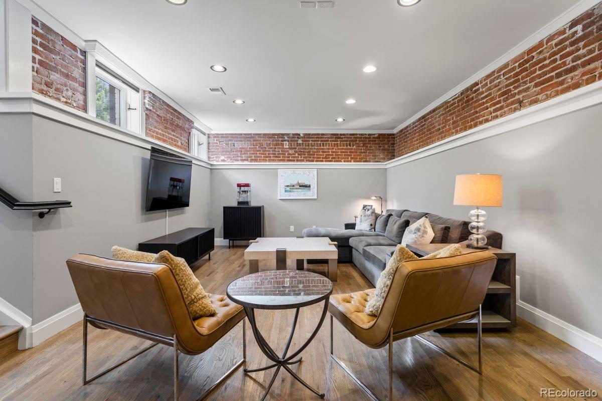 444 S Williams Street