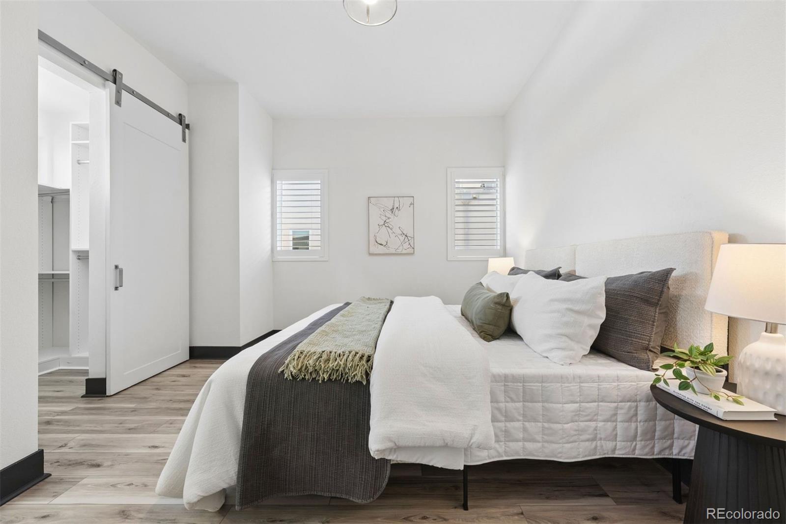 3855 E Cedar Avenue Unit: 206