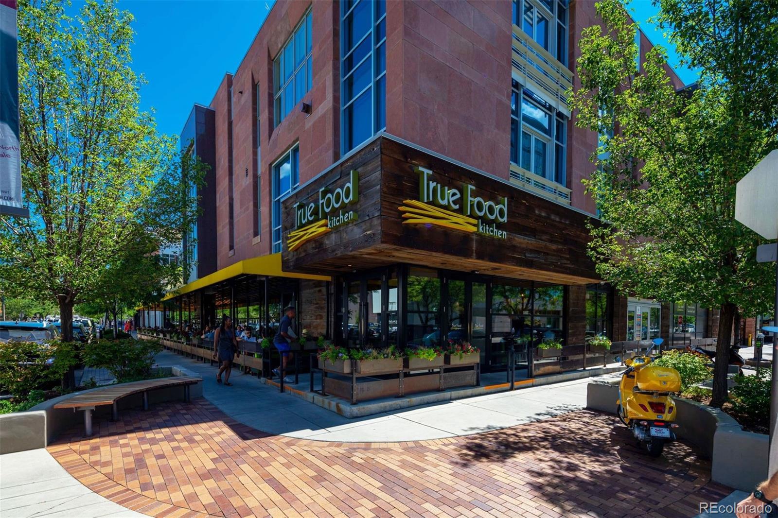 3855 E Cedar Avenue Unit: 206