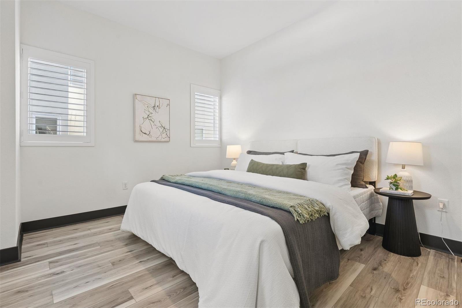 3855 E Cedar Avenue Unit: 206