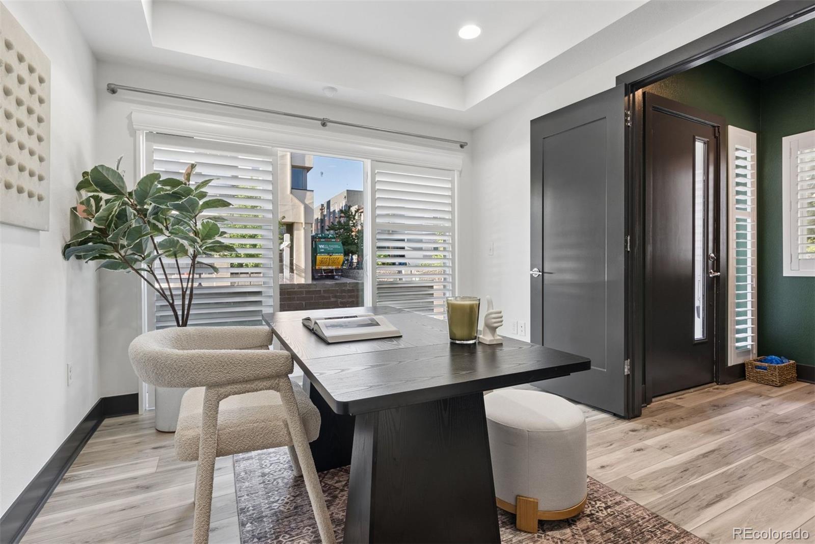 3855 E Cedar Avenue Unit: 206
