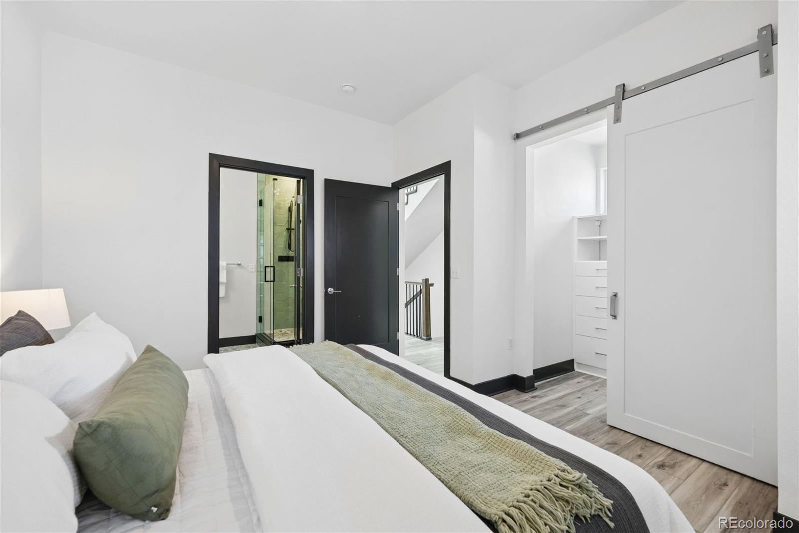 3855 E Cedar Avenue Unit: 206
