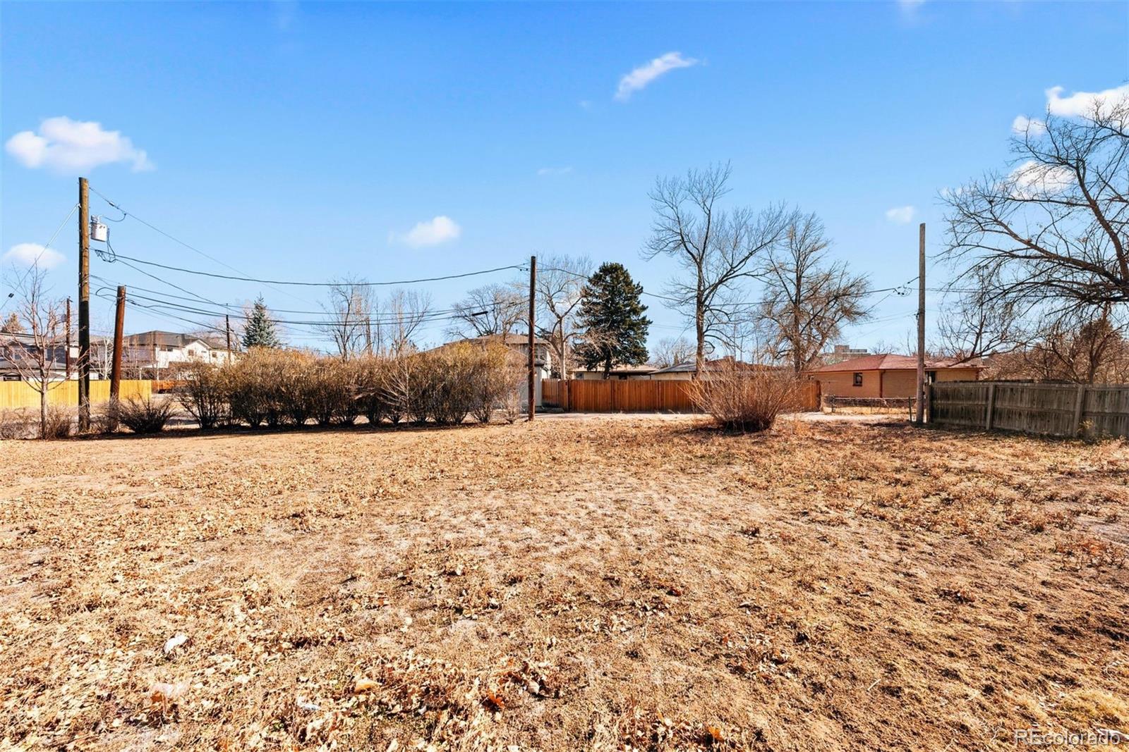 2722 E Mexico Avenue