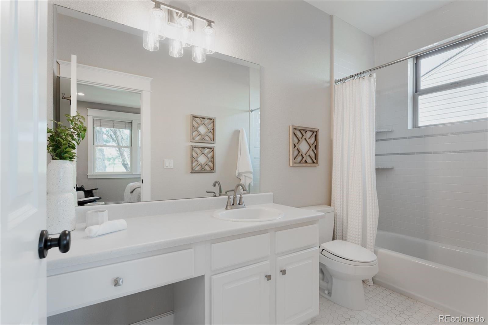 1357 S Steele Street