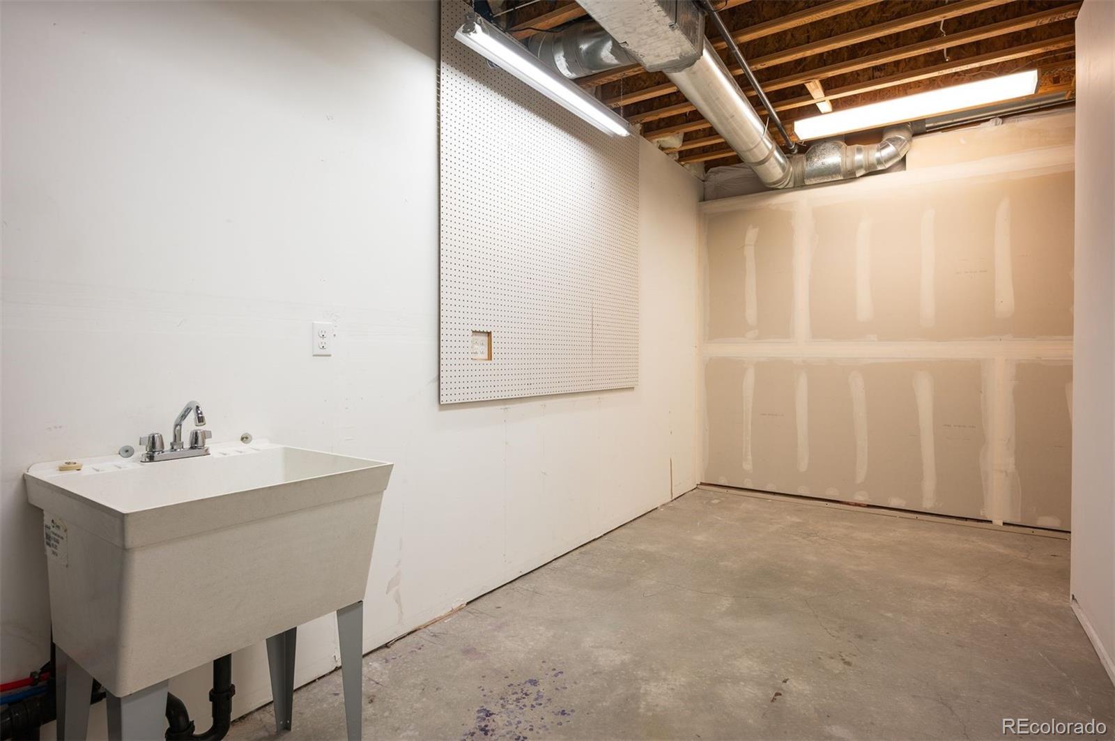 217 Spruce Street Unit: 101