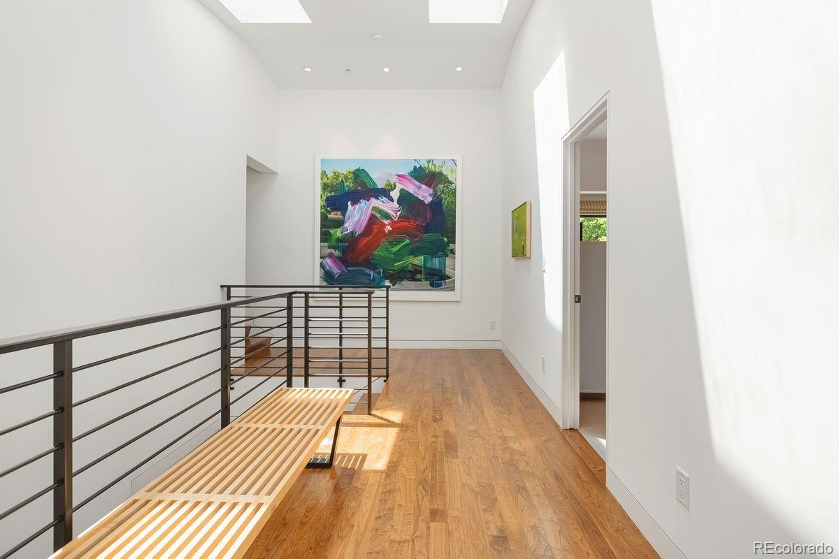 160 N Humboldt Street