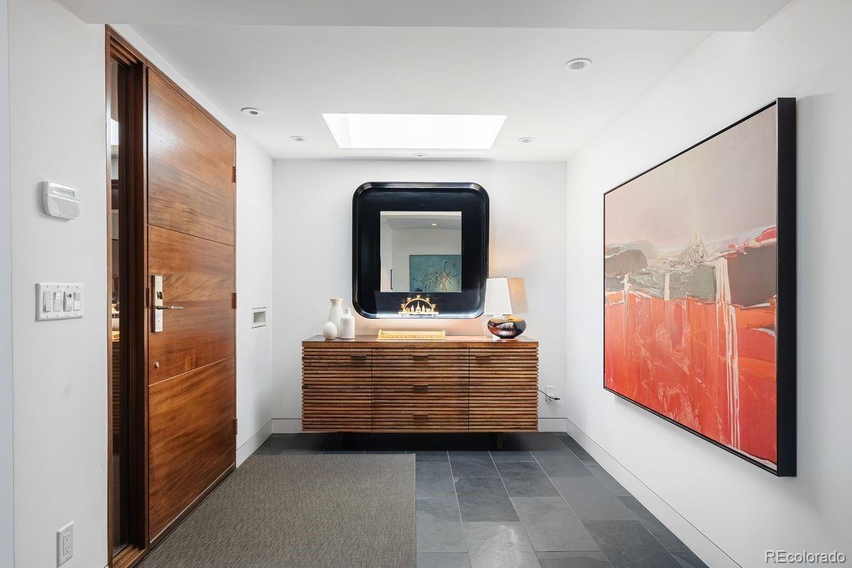 160 N Humboldt Street