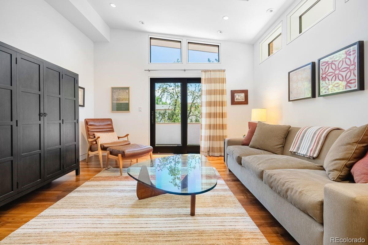 160 N Humboldt Street