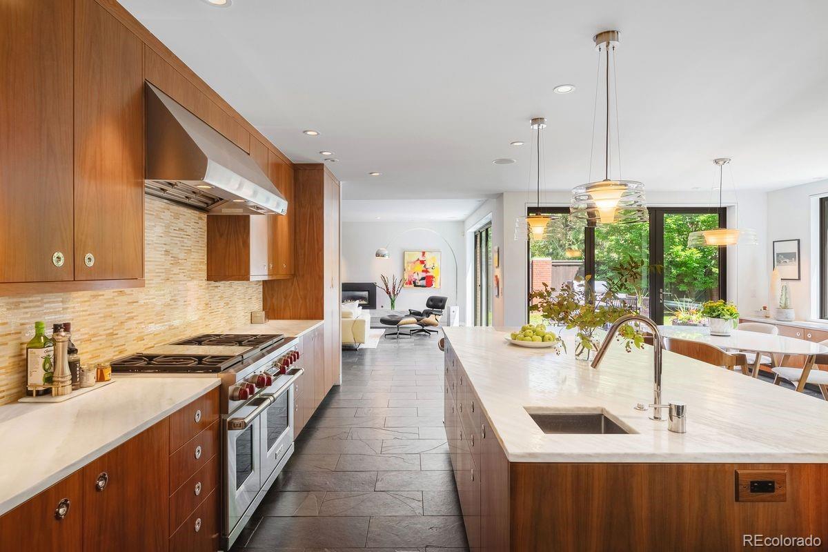 160 N Humboldt Street