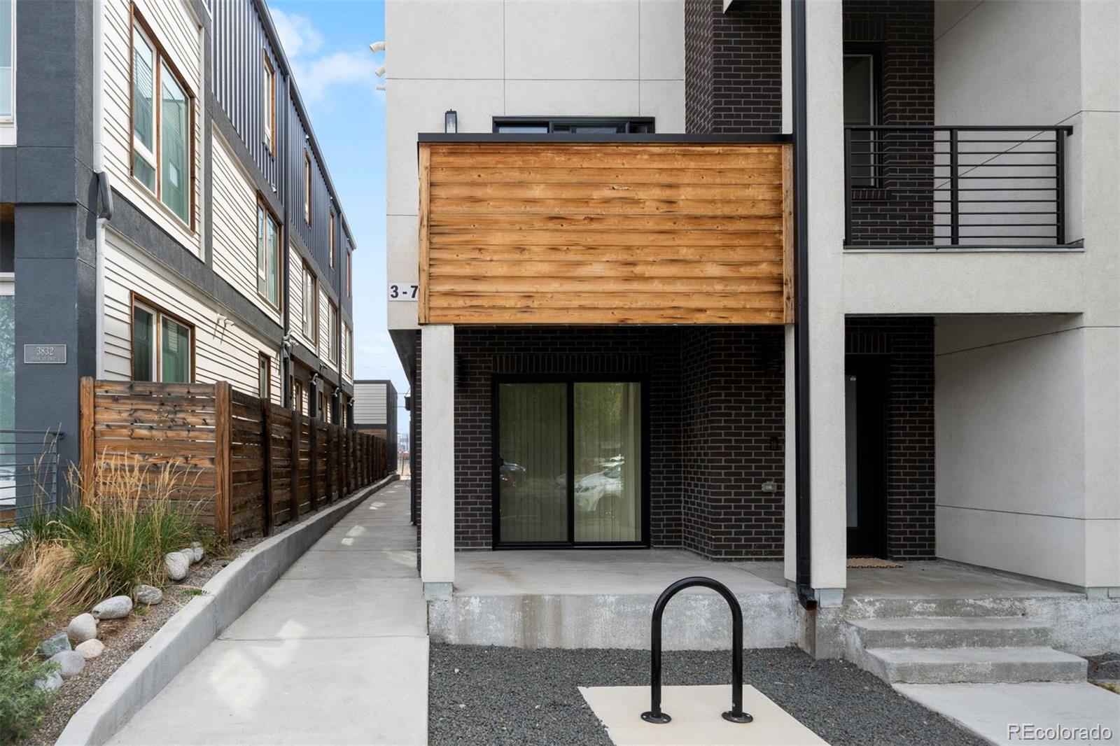 3830 Jason Street Unit: 7
