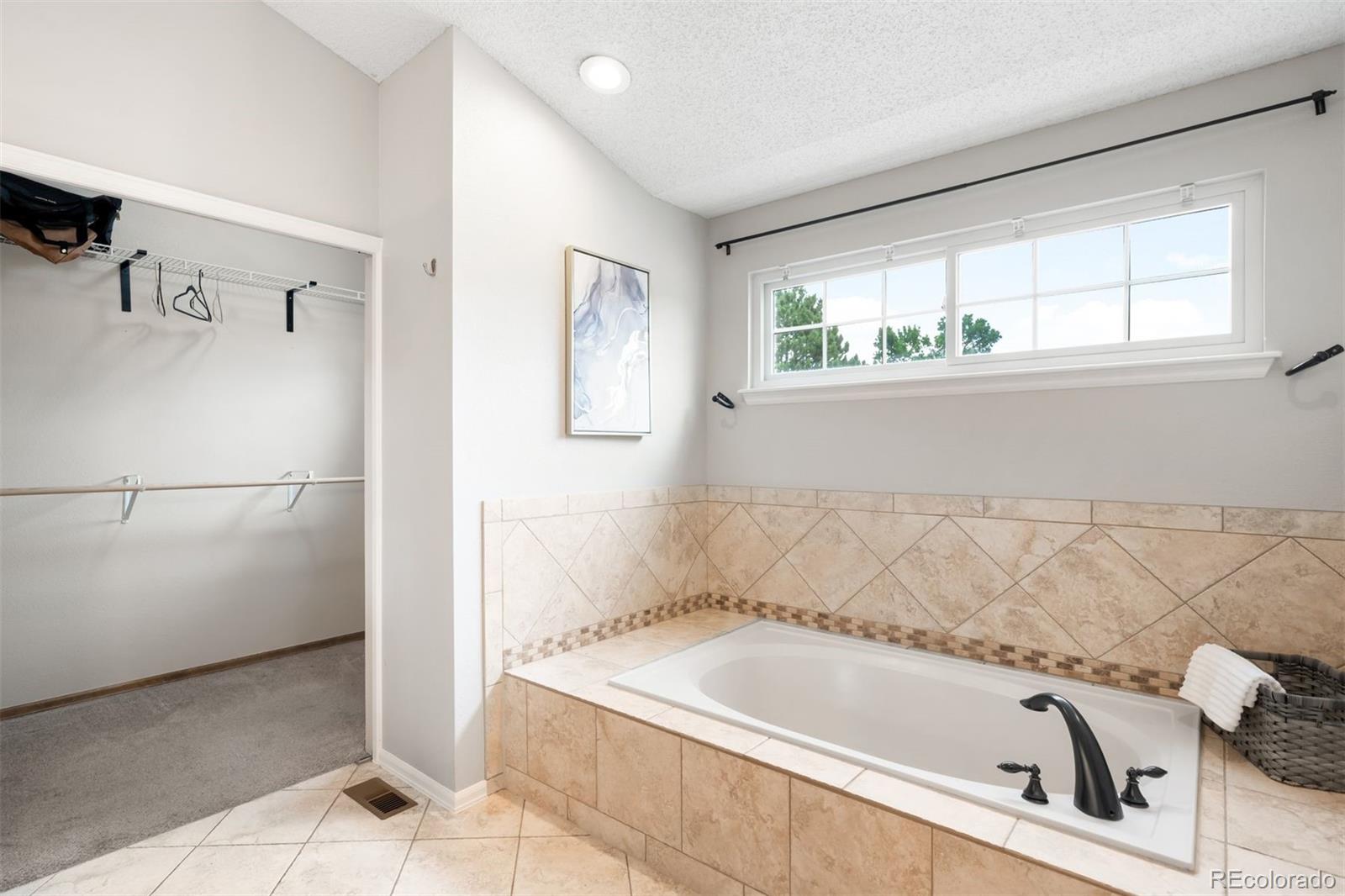 8288 W Chestnut Avenue