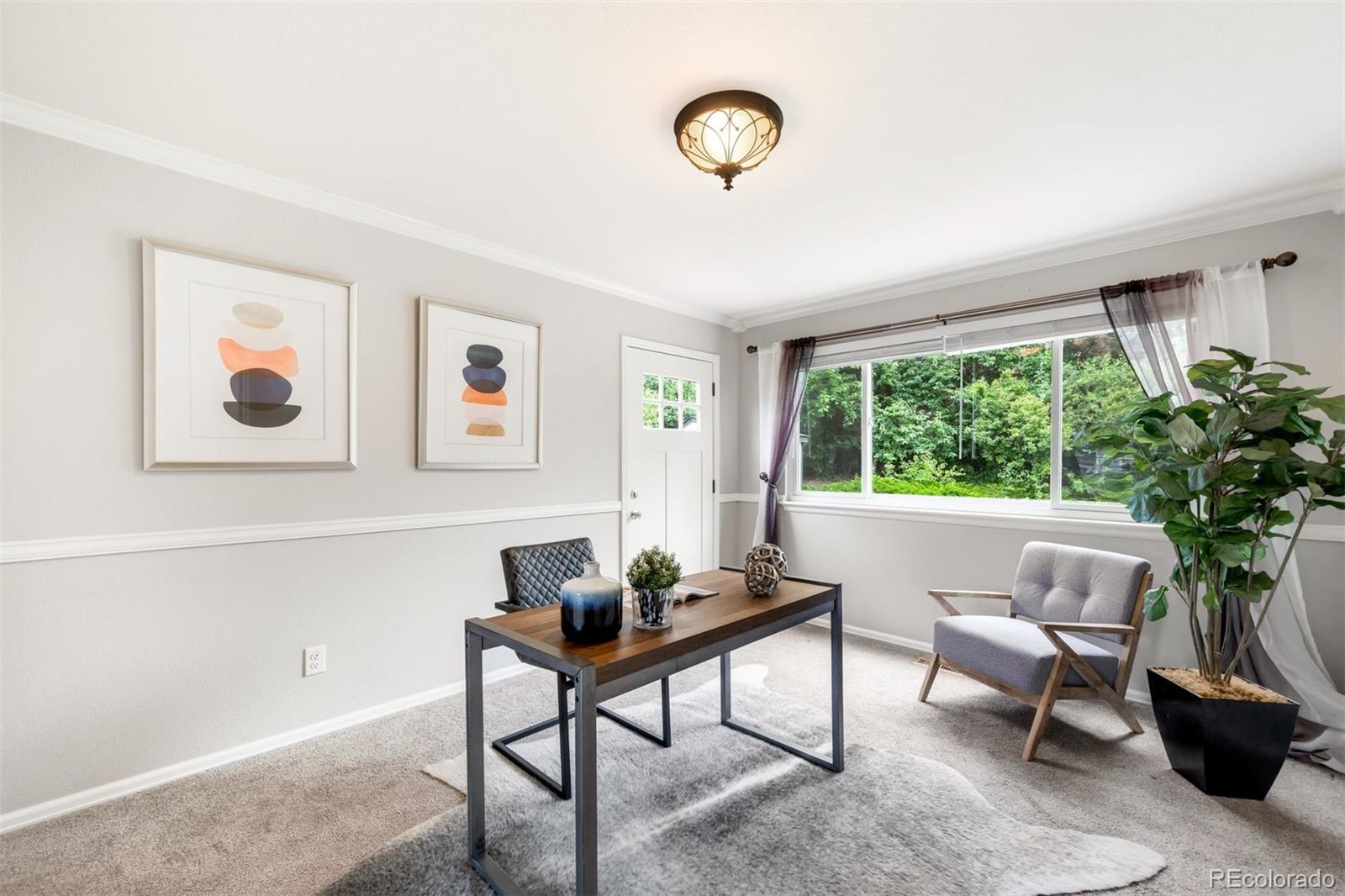 8288 W Chestnut Avenue