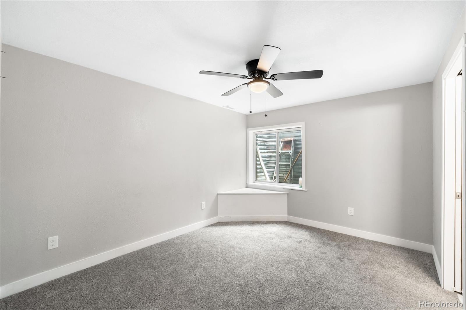 8288 W Chestnut Avenue