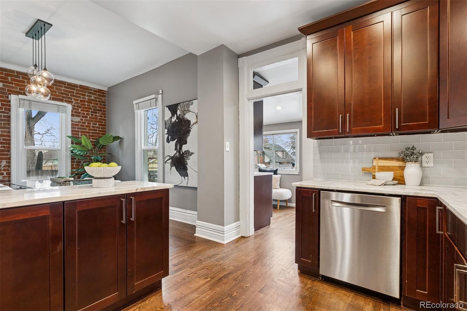 321 S Emerson Street