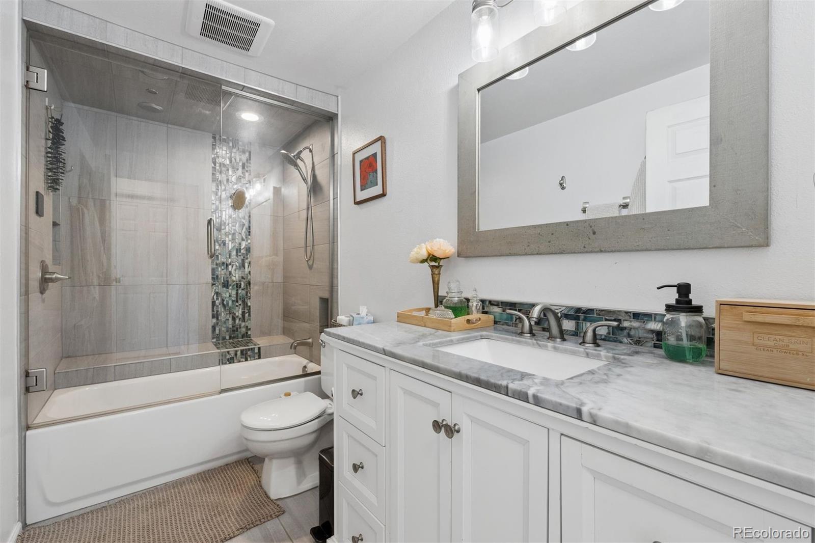 604 W 9th Street