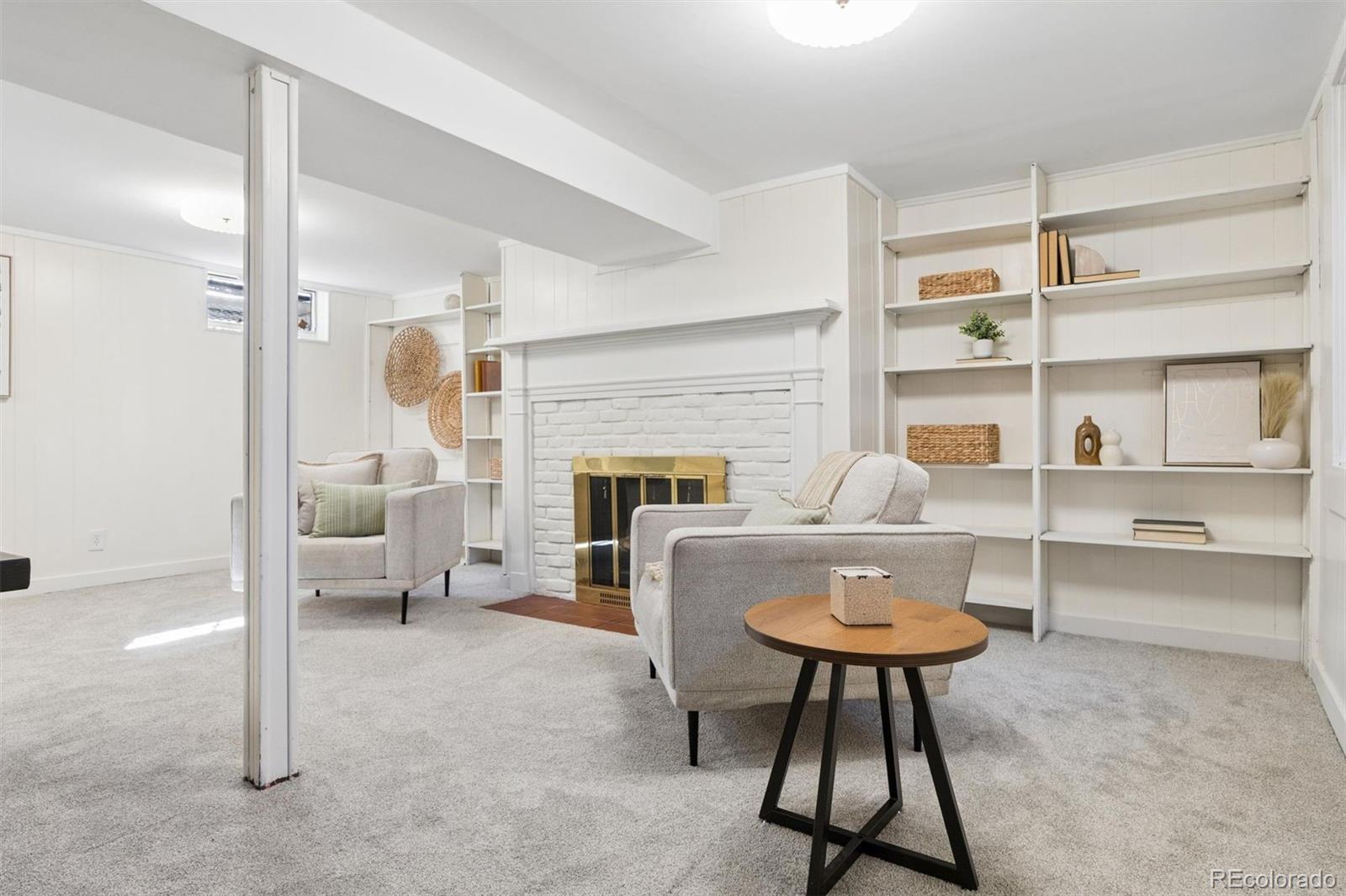 5631 E Cornell Avenue