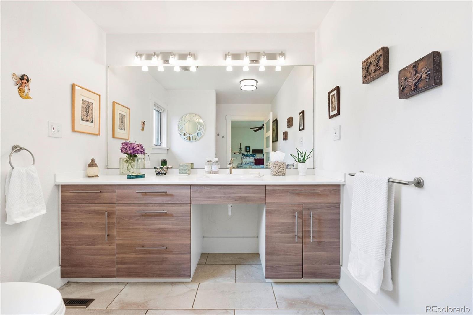 1439 S Emerson Street