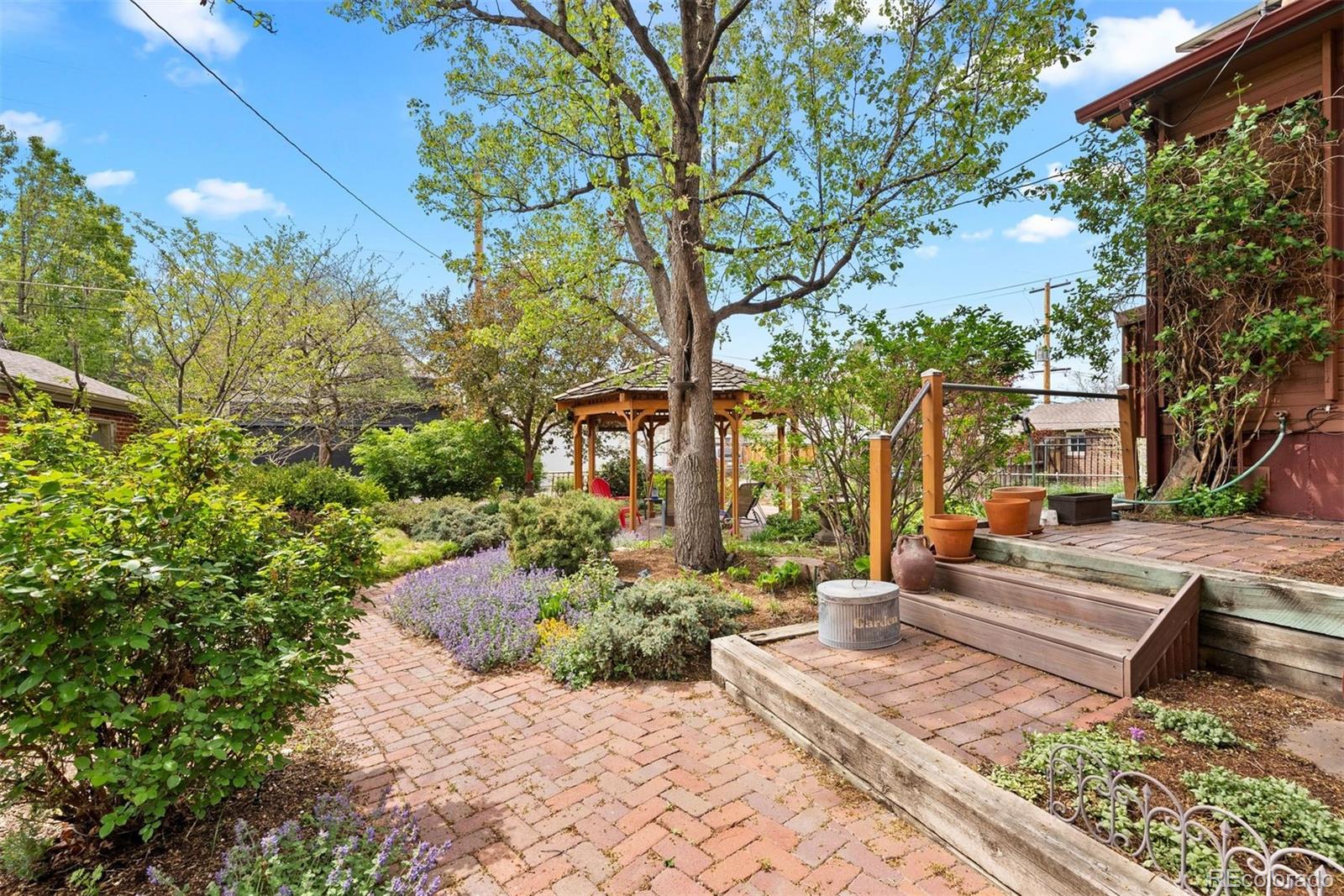 1439 S Emerson Street