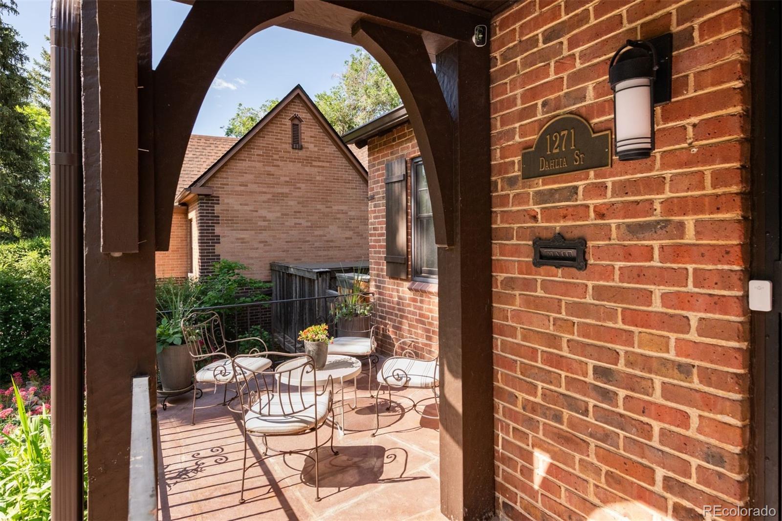 1271 Dahlia Street