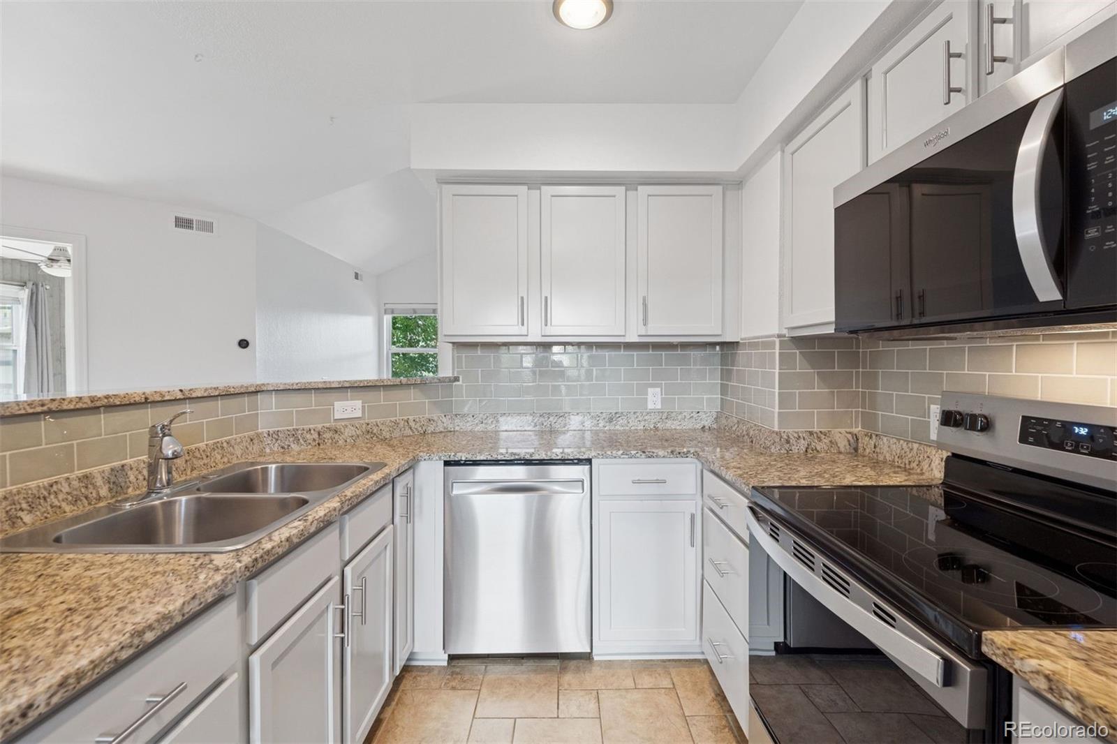 11 W Ellsworth Avenue Unit: 22