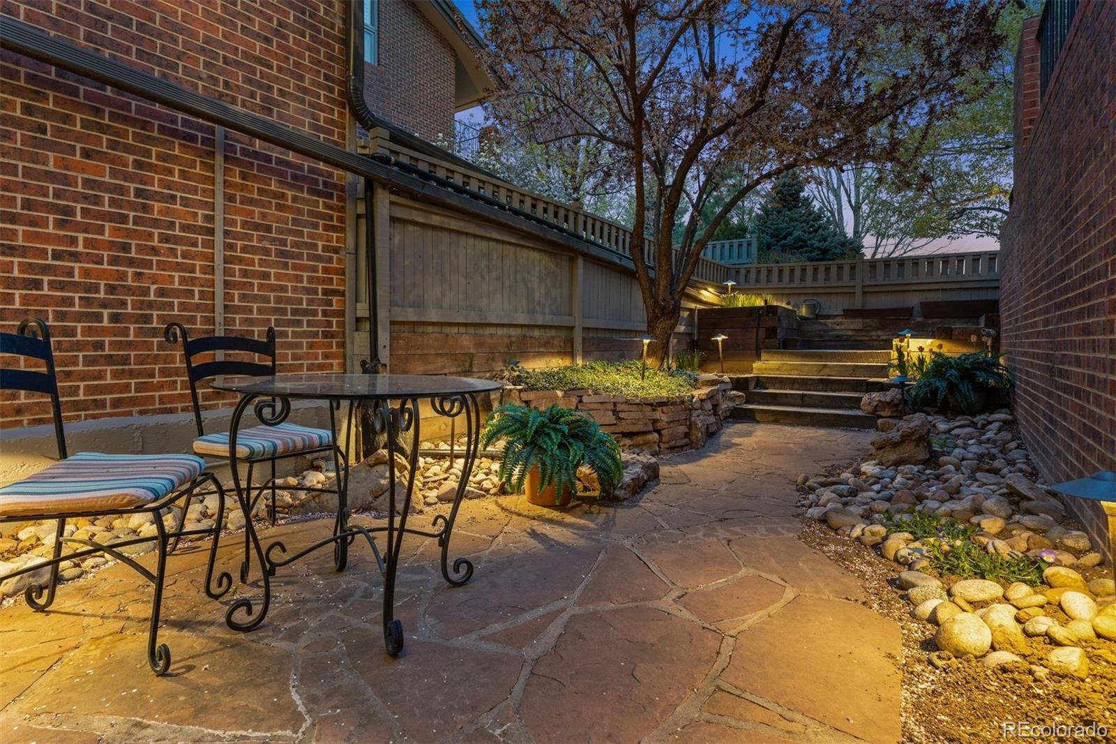 16 Beacon Hill Lane