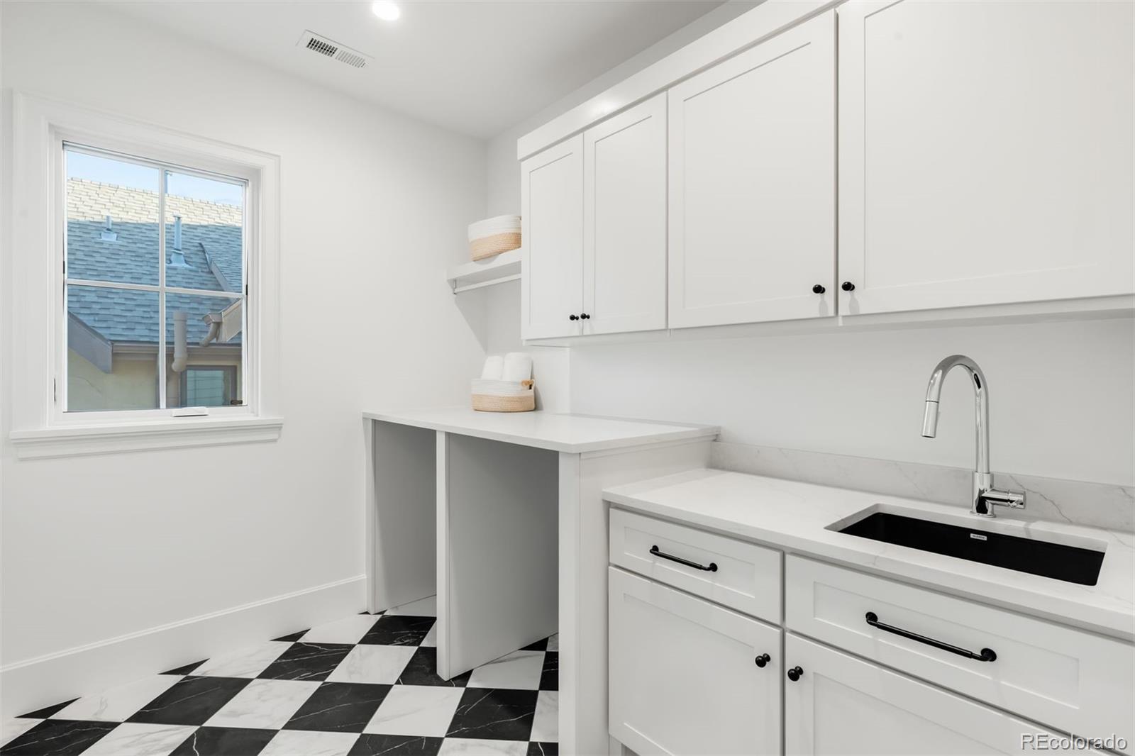 507 S Gaylord Street