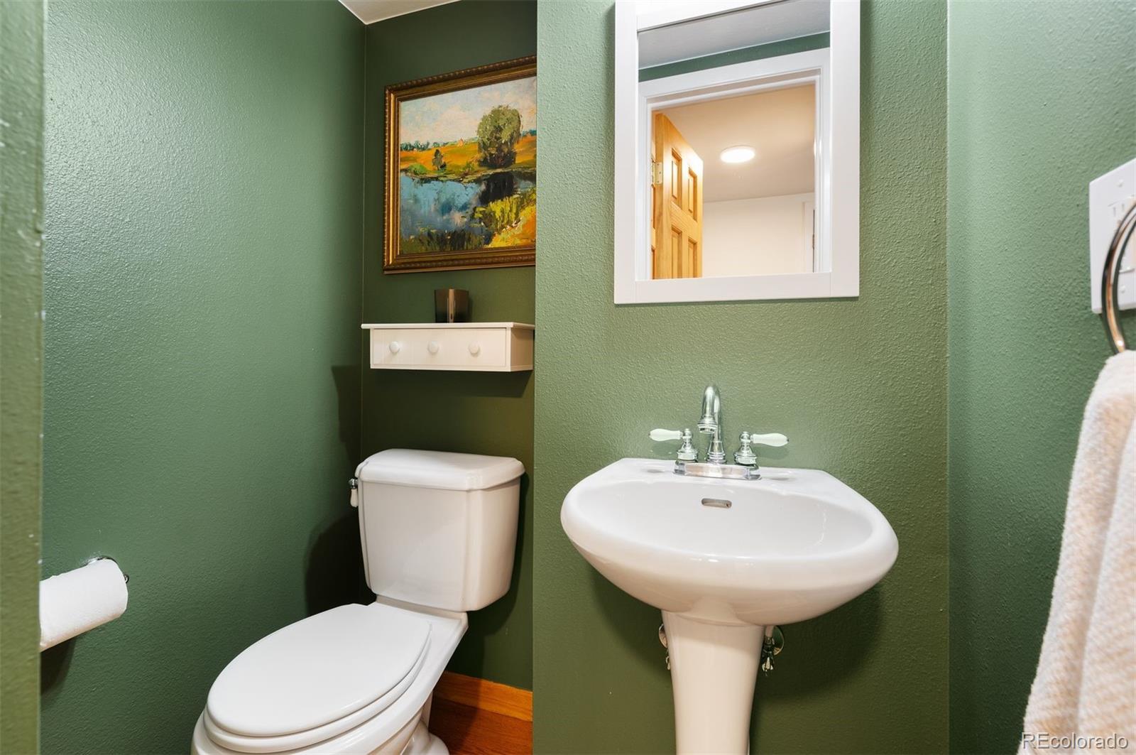 1633 S Holland Street