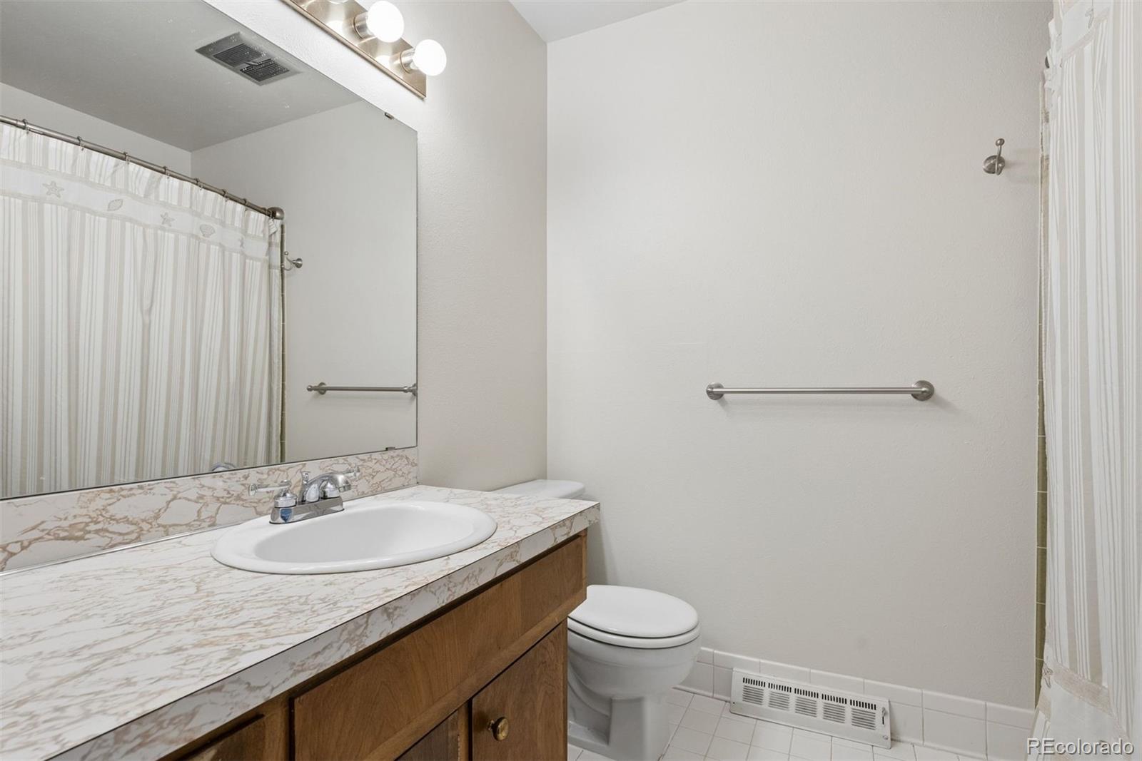 435 W Fremont Drive