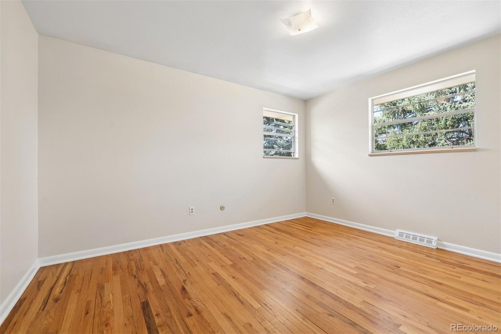 435 W Fremont Drive