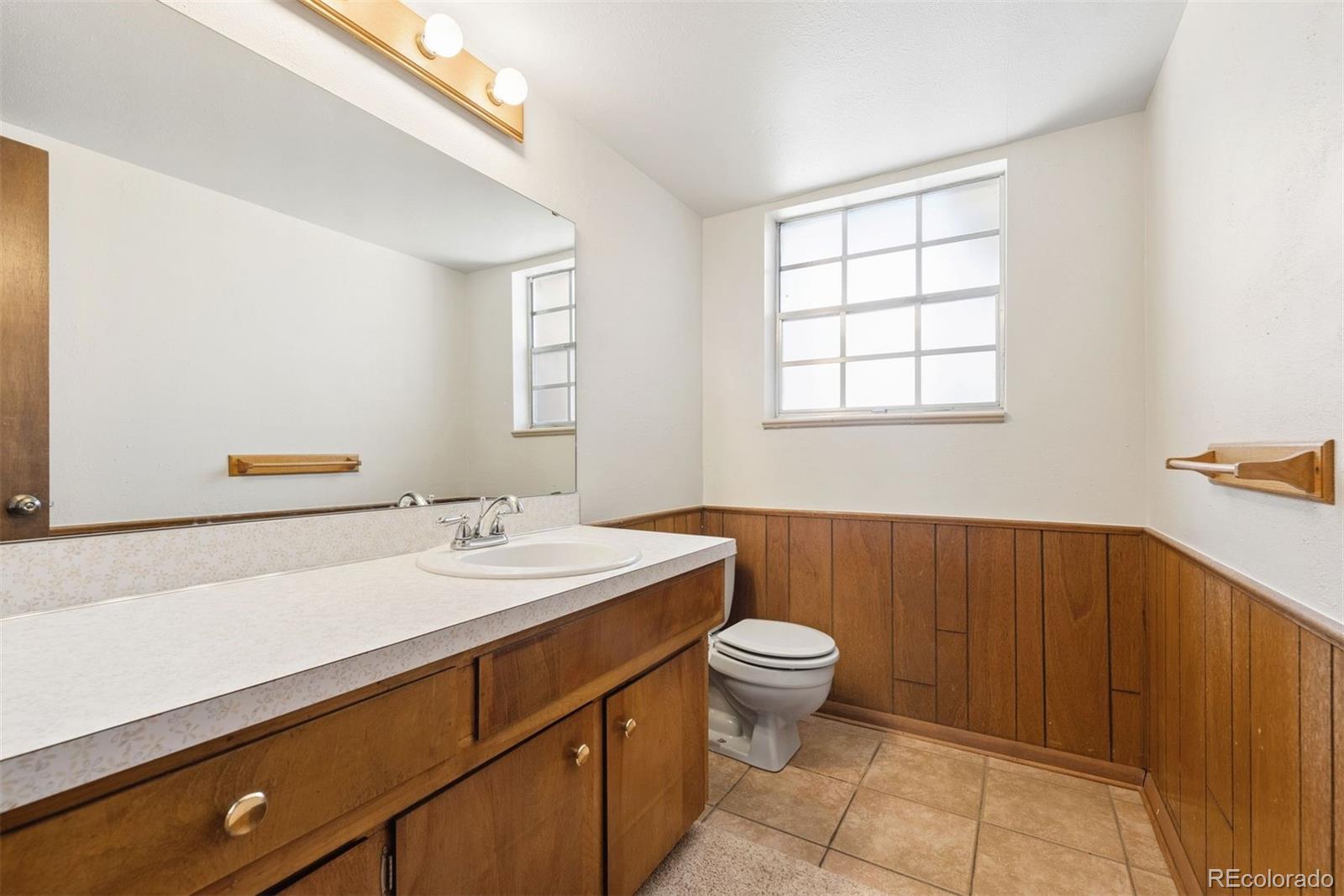 435 W Fremont Drive