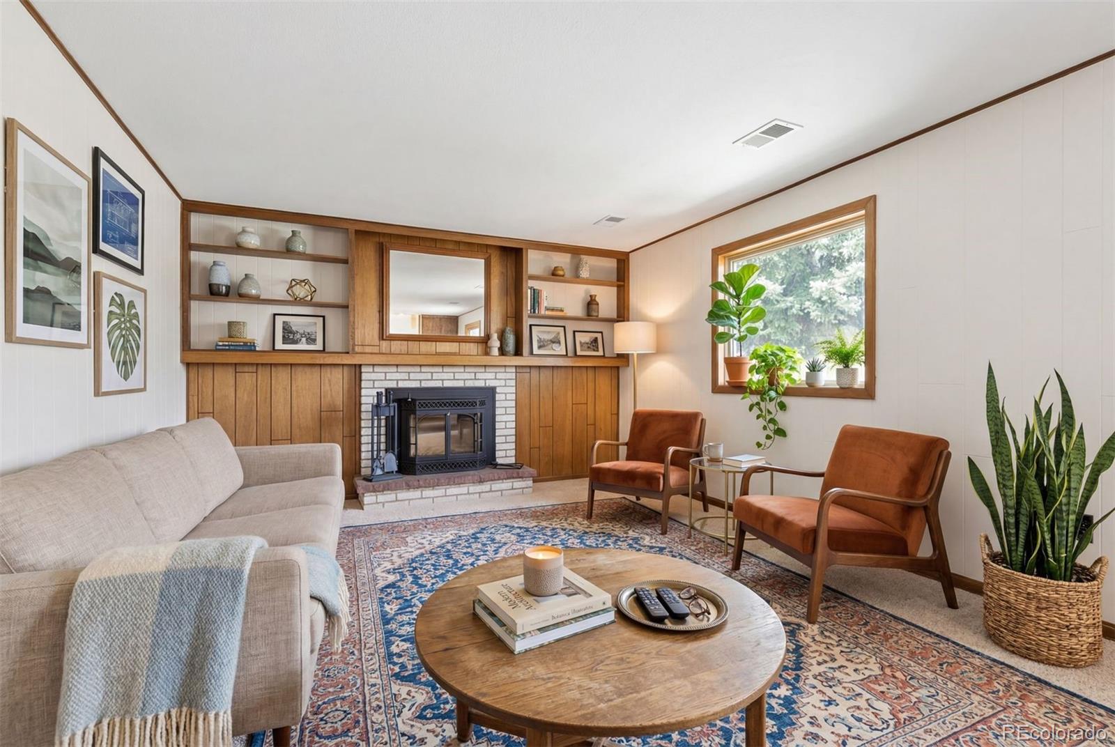435 W Fremont Drive