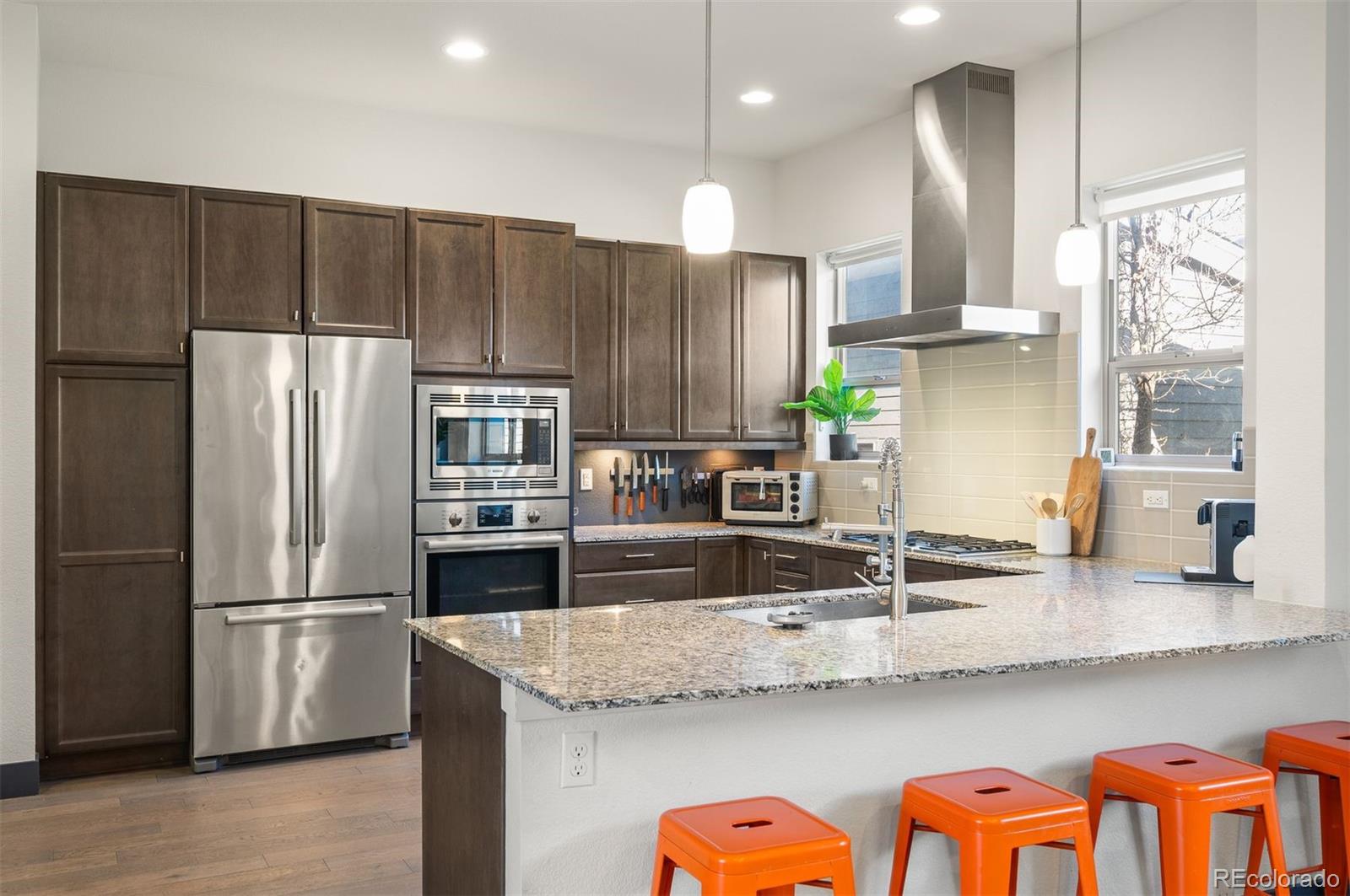 5462 Valentia Street