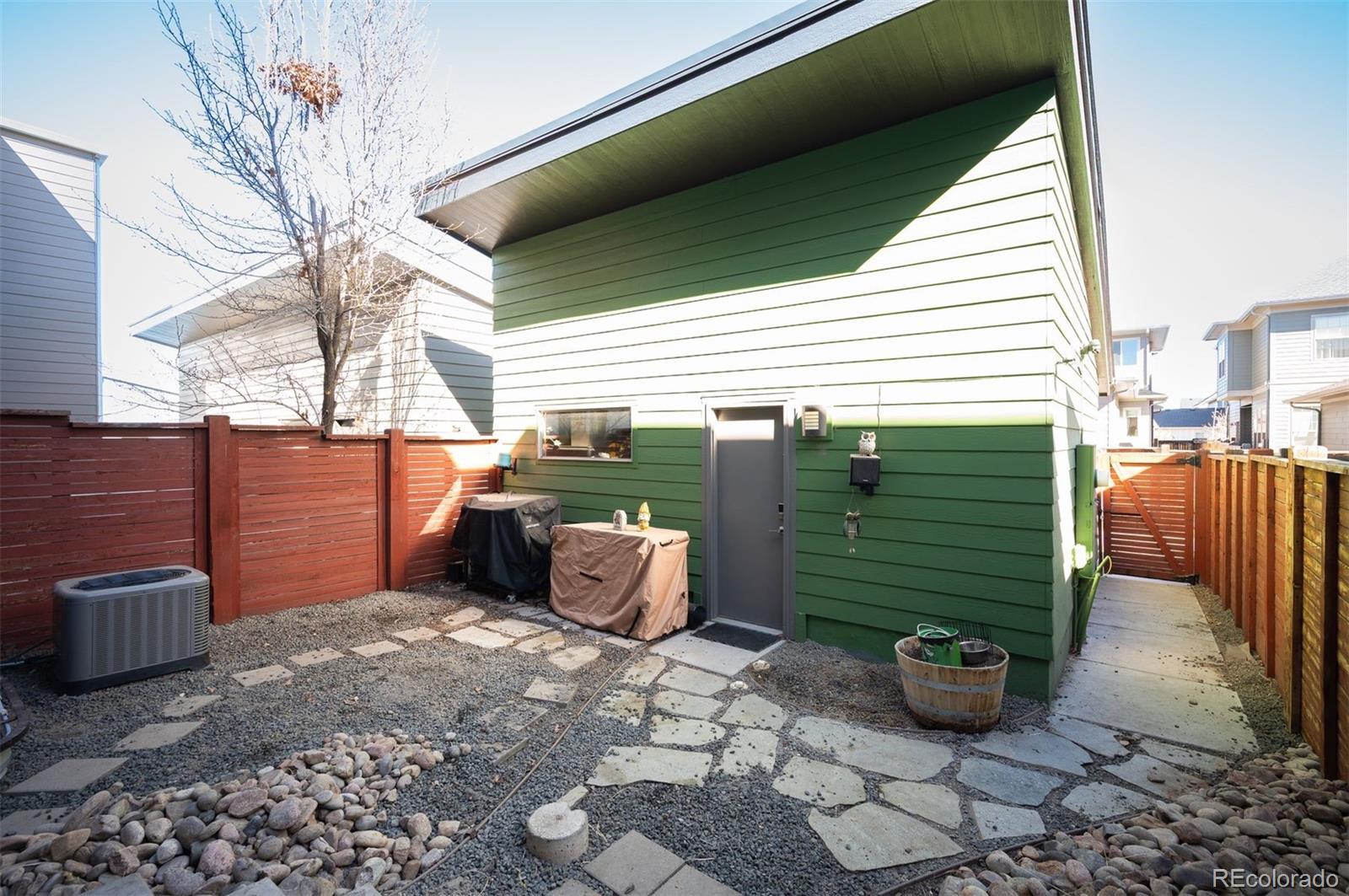 5462 Valentia Street