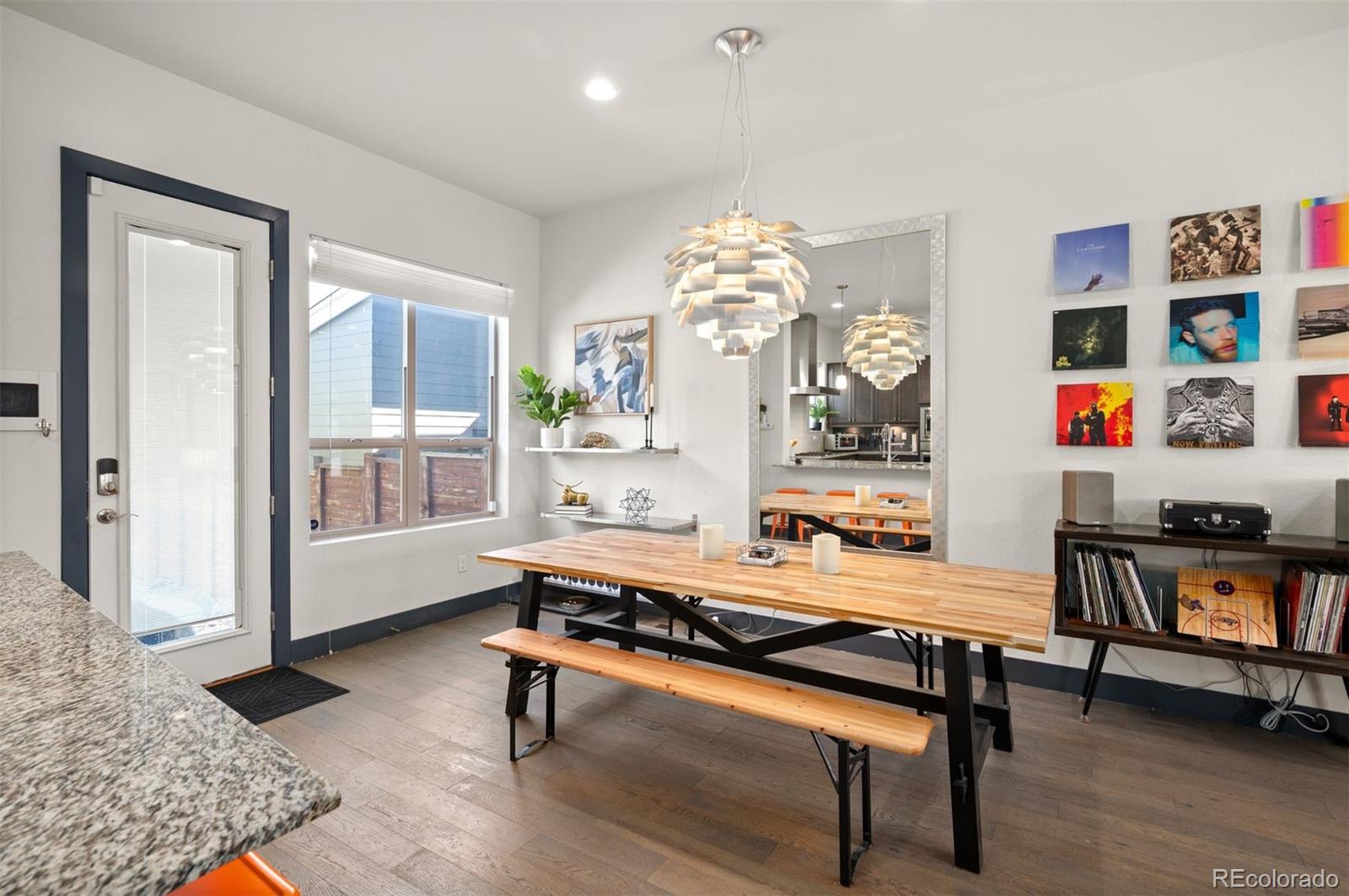 5462 Valentia Street