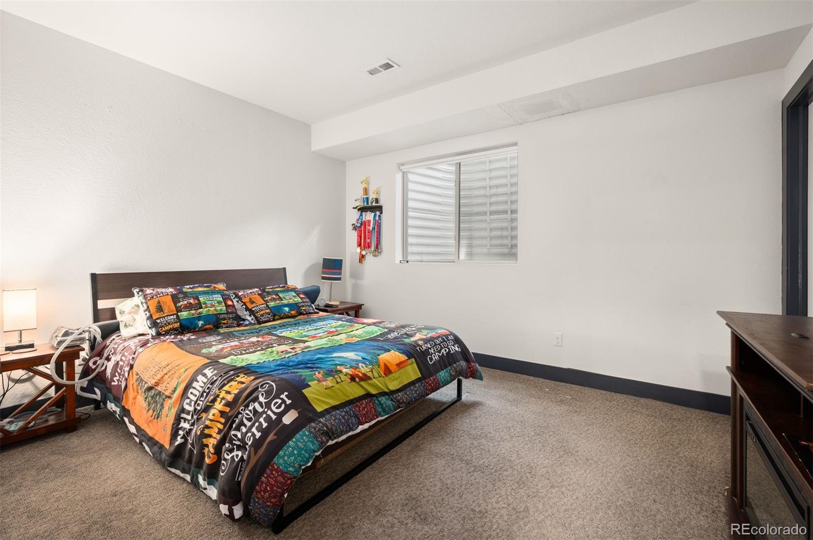 5462 Valentia Street