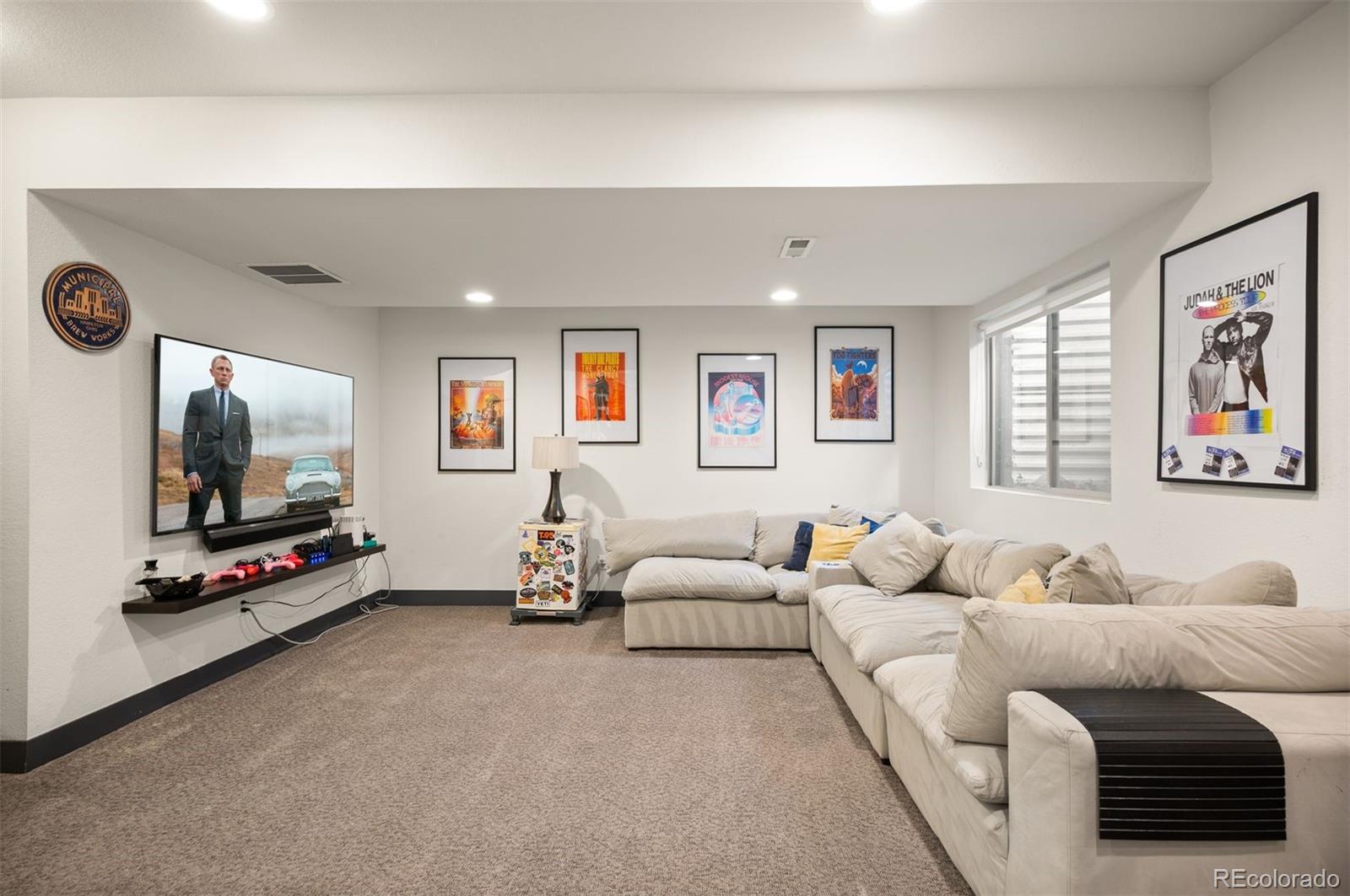 5462 Valentia Street