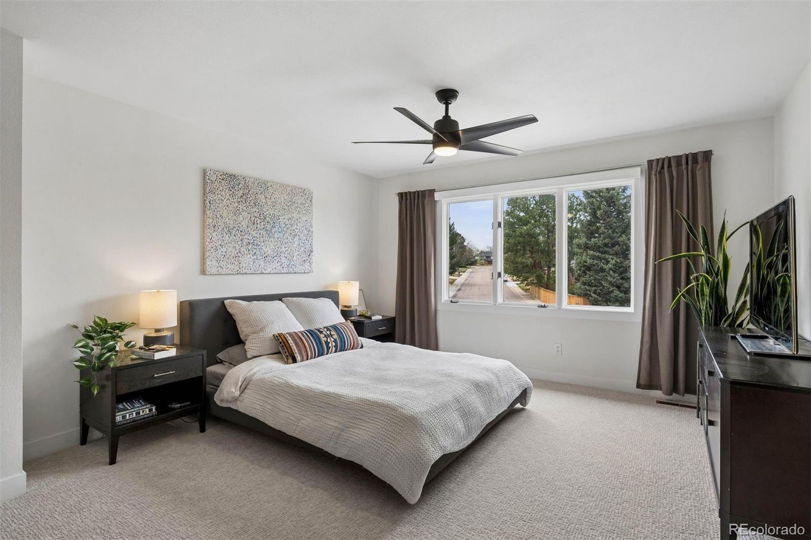 9592 E Lake Circle