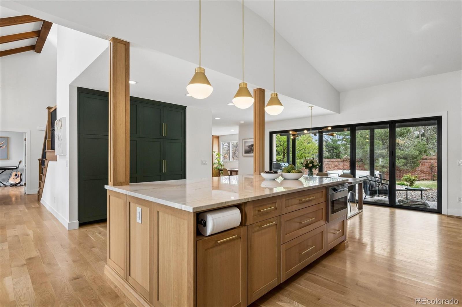 9592 E Lake Circle